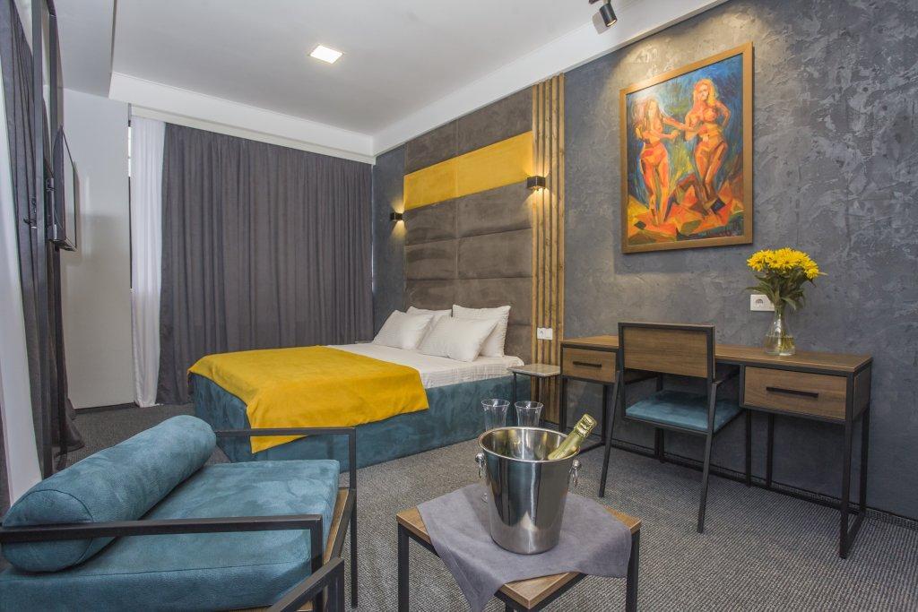 Bg Palace Hotel 第比利斯 外观 照片