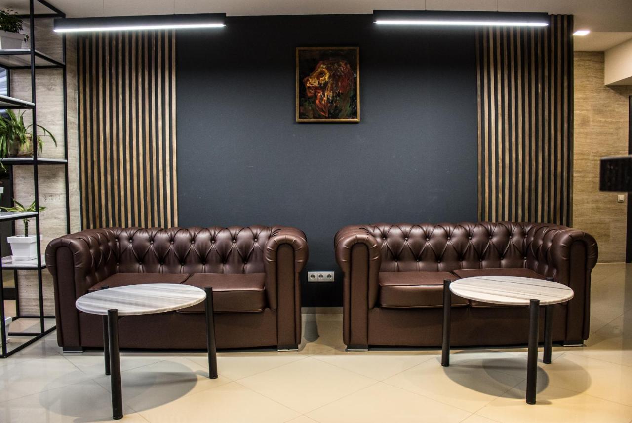 Bg Palace Hotel 第比利斯 外观 照片