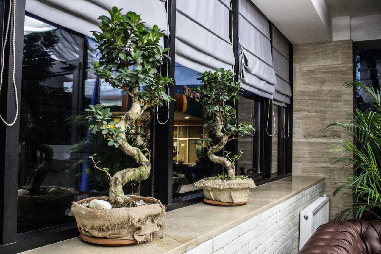 Bg Palace Hotel 第比利斯 外观 照片