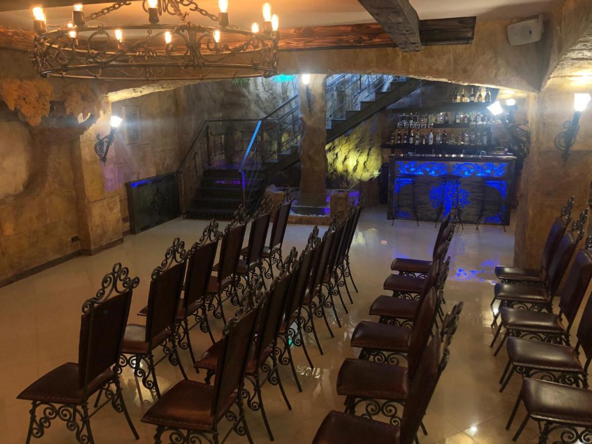 Bg Palace Hotel 第比利斯 外观 照片
